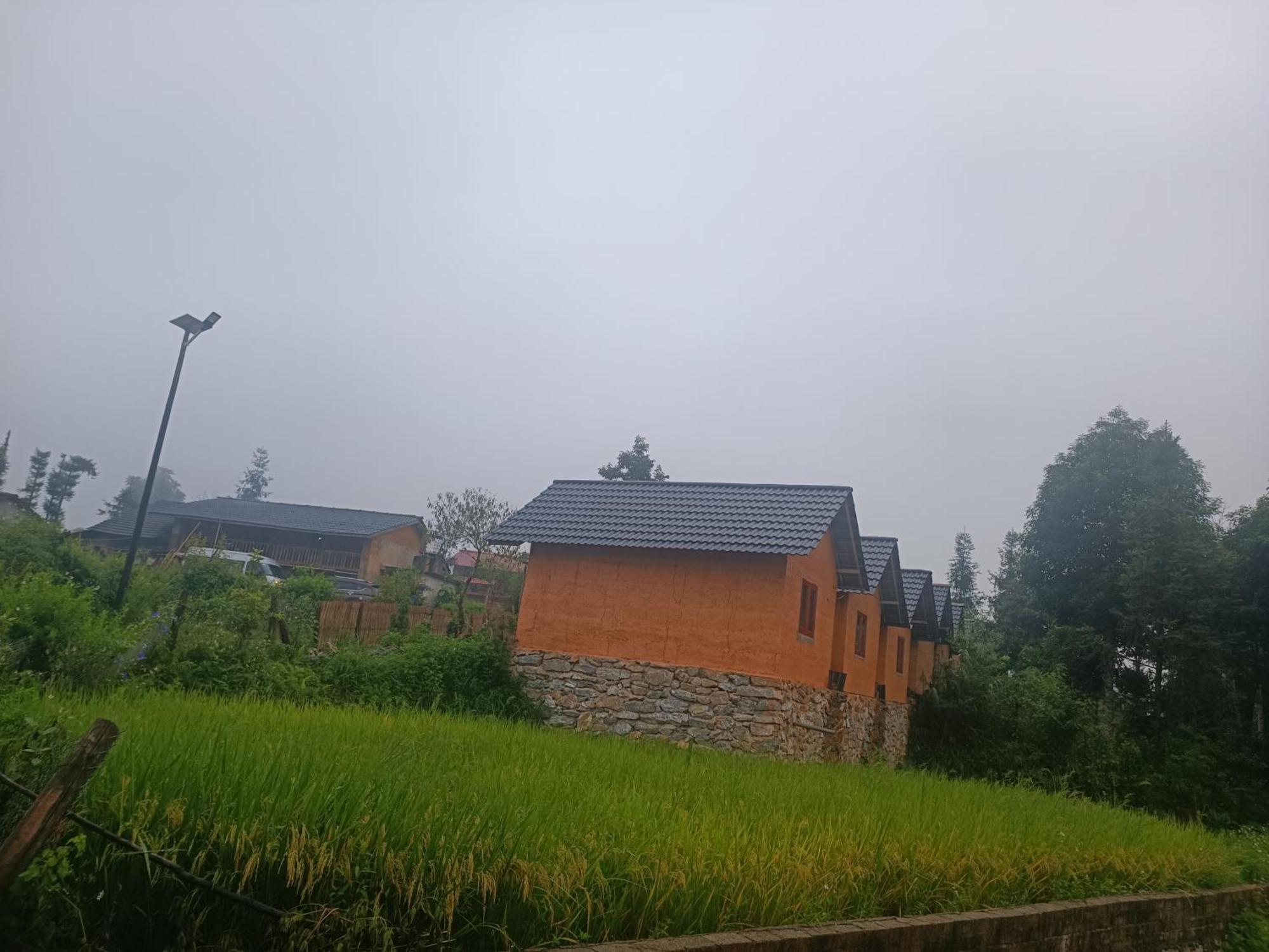 Hong Thu Homestay & Bungalow Quang Ba Quarto foto