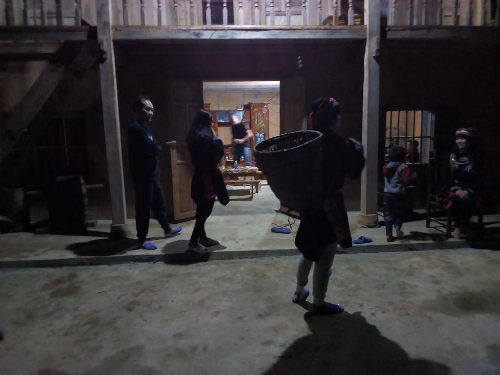 Hong Thu Homestay & Bungalow Quang Ba Exterior foto